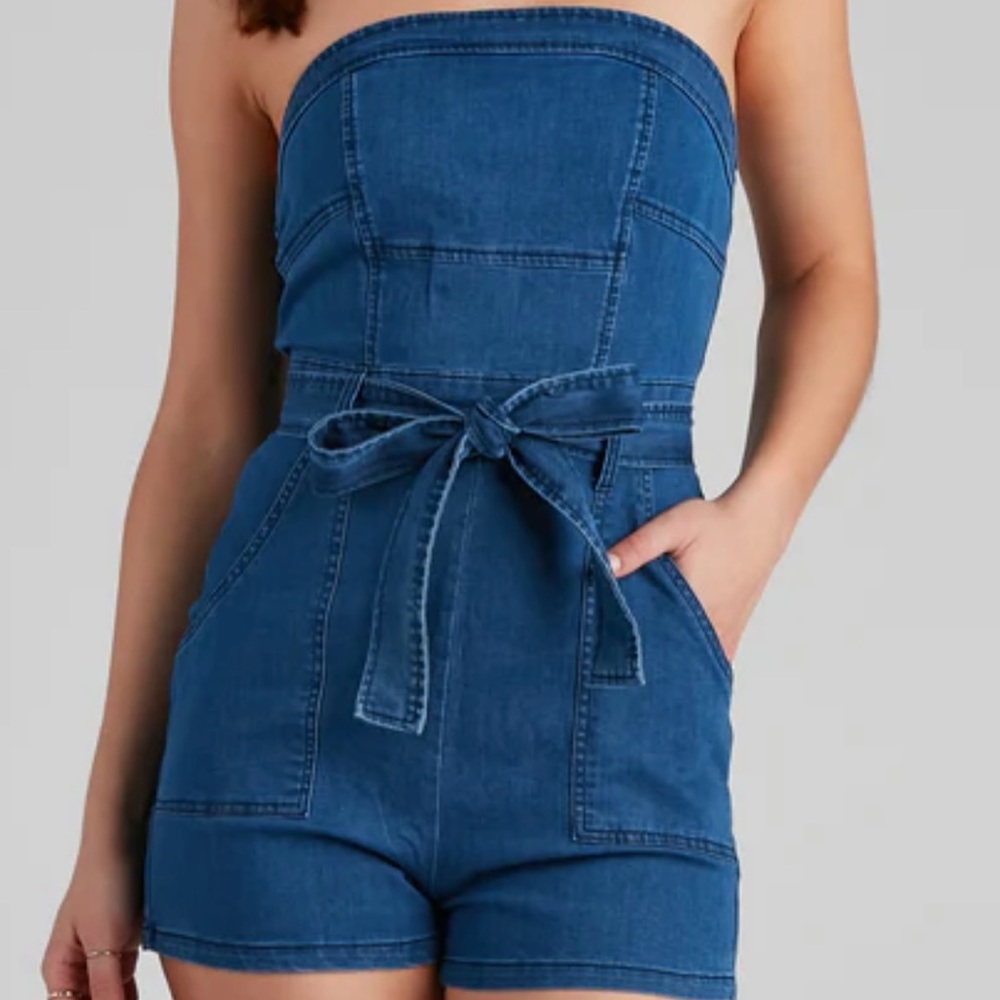 Windsor jumpsuit brand new with tags .Size small